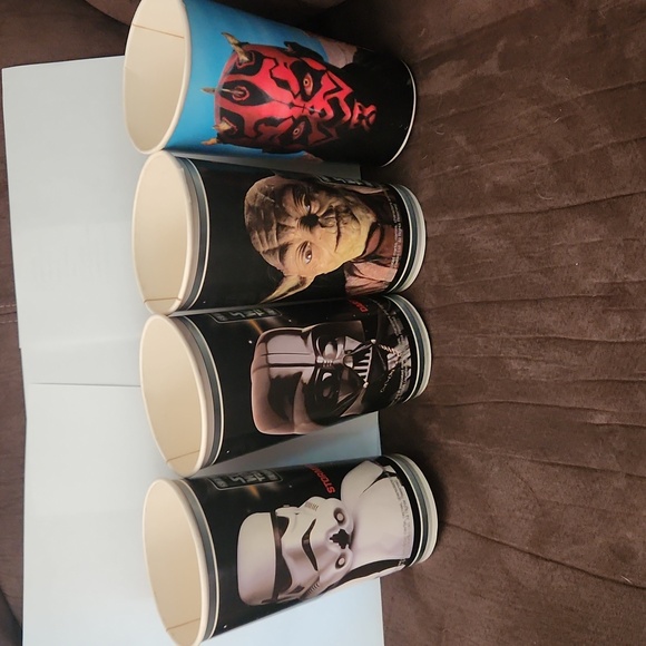 Star Wars paper cups - Picture 1 of 2